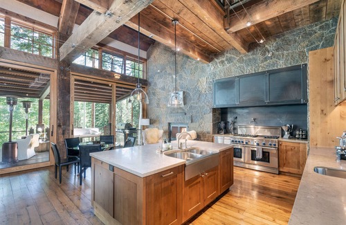 Mountain Village House | Robber's Roost- Sprawling, Ski In/Out, Arcade, Pool Table, & More!