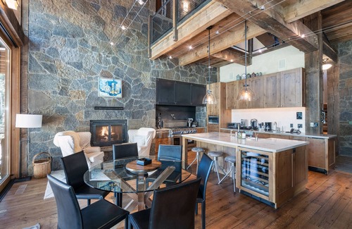 Mountain Village House | Robber's Roost- Sprawling, Ski In/Out, Arcade, Pool Table, & More!