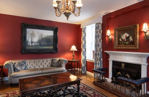 Historic District Hotel | Robert Johnson 1 Queen Bed Pure Wellness Room at Historic Inns of Annapolis