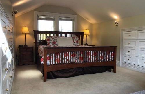 James Bay Bed & Breakfast | Robert Porter House Inn