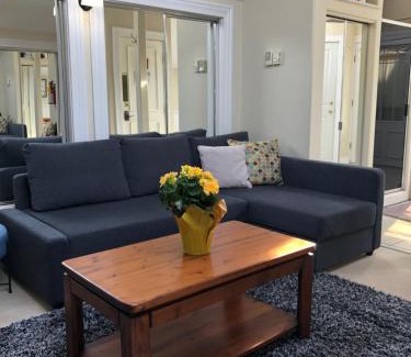 James Bay Bed & Breakfast | Robert Porter House Inn