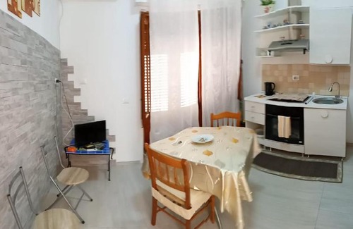 Castellammare del Golfo Apartment | Roberto Guest House