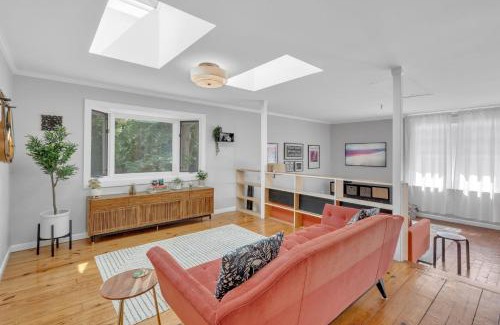 Chapel Hill House | Robin's Rest home