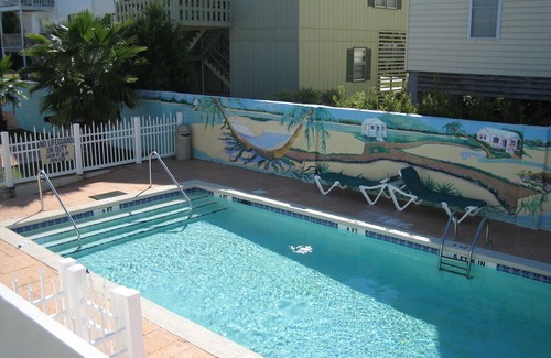 Cherry Grove Beach House | Robinson Apartment 1 in North Myrtle Beach