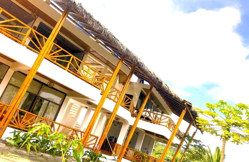 Mompiche Bed & Breakfast | Robinson Crusoe's Paradise Tropical Beach