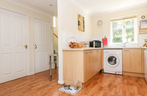 Falmouth Cottage | ROBINSWOOD, pet friendly, with a garden in Falmouth