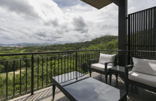 Playa Conchal Apartment | Roble Sabana 304 Luxury Apartment - Reserva Conchal