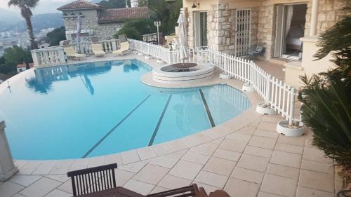 Mont Boron Villa | Roc Maria Lucia