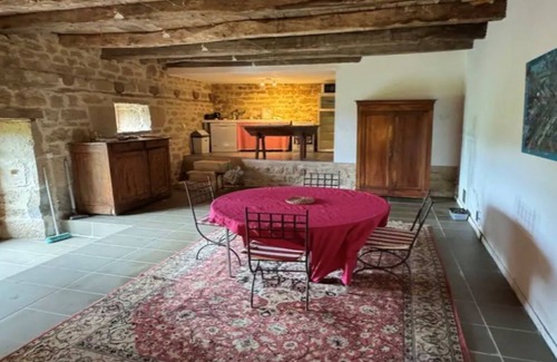 Cavagnac House | Rocamadour-Padirac. House 2 Bedrooms. Sleeps 5. Charming.