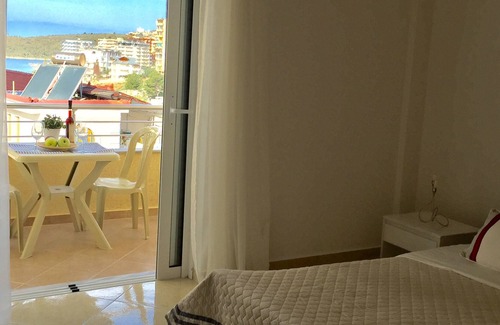 Jala Apartment | Rock Apartment close to the beach