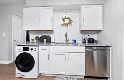 Lawrence Apartment | Rock Chalk Villa in Lawrence