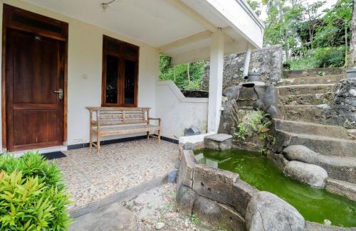 Semanu House | Rock Garden Homestay & Resto