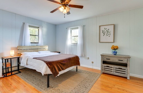 Mamakating Park Historic District Cottage | Rock Hill Home w/ Fire Pit on Wanaksink Lake!