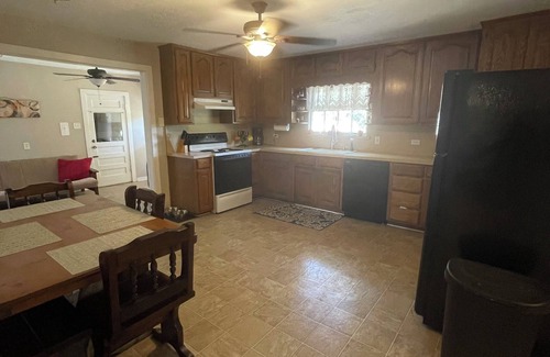 Springtown House | Rock House & 6 acre Pecan Orchard Springtown Center near 51 & 199