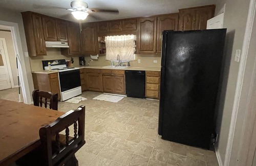 Springtown House | Rock House & 6 acre Pecan Orchard Springtown Center near 51 & 199