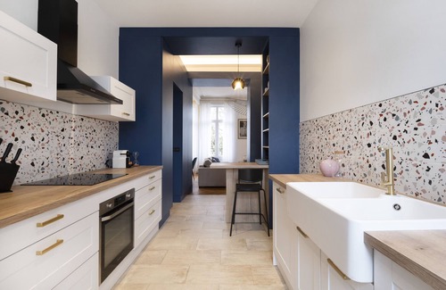 Nancy City Centre Apartment | Rock-In-Share Le Joli Coeur