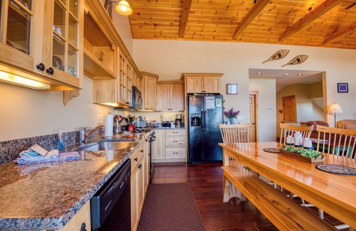 Rangeley Condo | Rock Pond Condo Green Drake 25 - Gorgeous ski in ski out condo on Saddleback Mountain