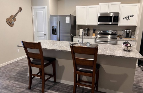 Lubbock House | ROCK&ROLL~KING BED-TEXAS TECH-LUBBOCK- NEW-3 BDRM SLEEPS 6