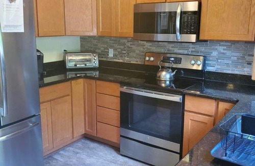 Lake Harmony House | Rock's Ridge: Summer at the Lake, Winter on the Slopes, HotTub, Linens Included!