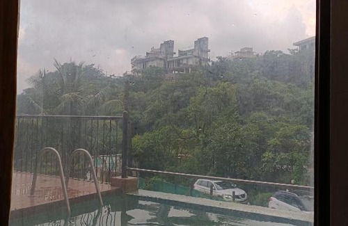 Aarey Colony House | Rock villa