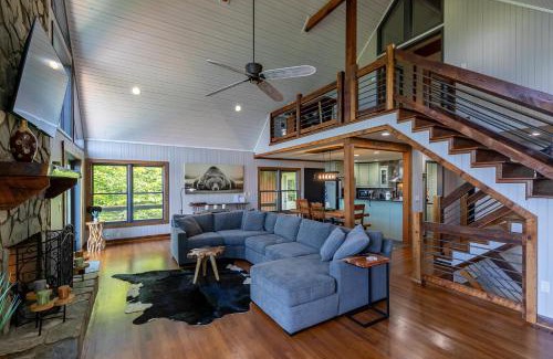 Apple Ridge House | Rockcliff Retreat