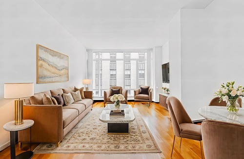 Central Park South Apartment | Rockefeller Center 1BR/1.5BA Luxury Condo