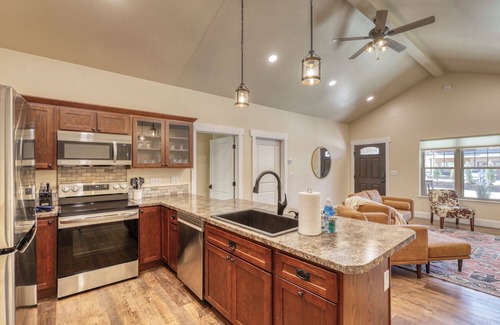 Rockerville Condo | Rockerville Gold Town Lodging #11-This one-bedroom condo is your perfect home base for adventure and relaxation. Just minutes from Mount Rushmore, Crazy Horse Memorial, Custer State Park, Sturgis, and the Badlands.