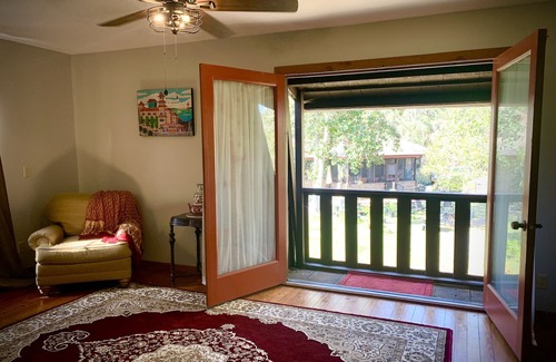 Mims Cottage | Rocket & Nature Lovers! Vintage European Cottage in a lush Florida Setting