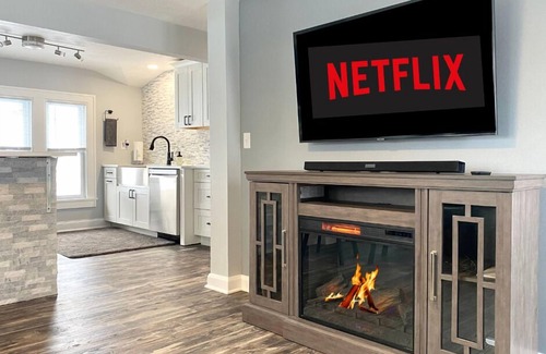 Rockford House | Rockford 2BD w/EV Charger, Patio & Fast WiFi, Upscale Furnished Rentals in Rockford, IL | Ideal Sho