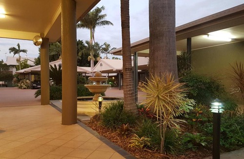 Rockhampton Hotel | Rockhampton Palms Motor Inn