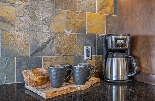 Canmore Condo | Rockies Retreat | Central Location | Scenic Views