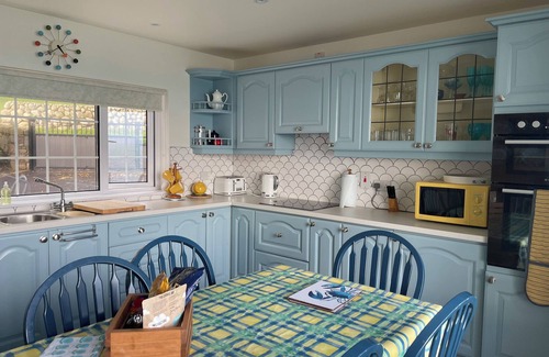 Newcastle Cottage | Rocklea Seaside Cottage