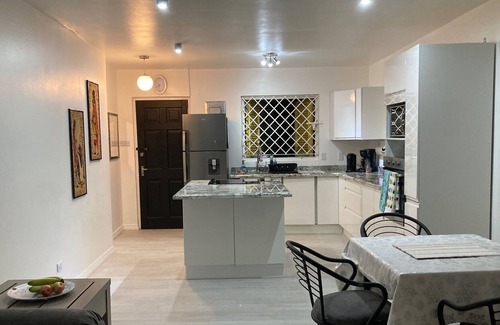 Rockley Apartment | Rockley Golf Club, Tennis, Pool, Golf, Bar, Mod 1 Bed 1 Bath recently renovated.