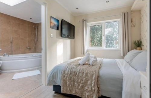 Hamworthy House | Rockley Park Private Holiday Homes