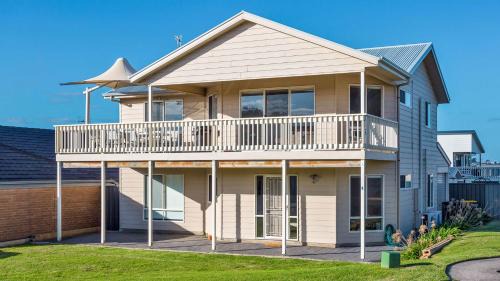 Hayborough House | Rocks Beach House Victor Harbor