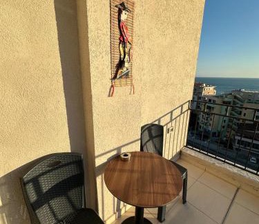 Shkembi i Kavajes House | Rocks View Apartment