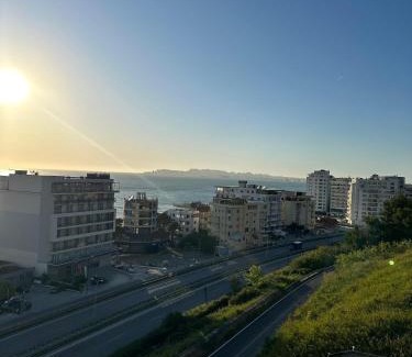 Shkembi i Kavajes House | Rocks View Apartment