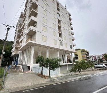 Shkembi i Kavajes House | Rocks View Apartment