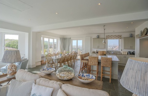 Trearddur Bay Apartment | Rockside, Trearddury Bay