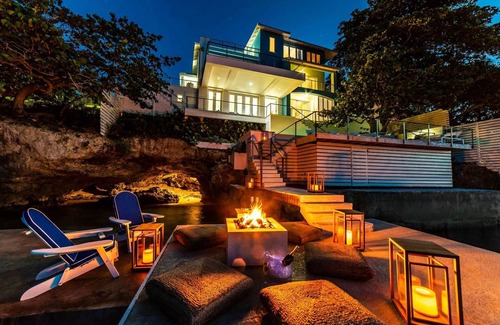 Boscobel Villa | Rocksteady Villa Luxury villa