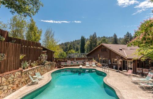 Hacienda House | Rocktop Lodge