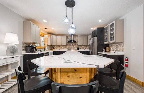 Oakland House | Rockwell: New w/Dock Slip, Hot Tub, Lake Access, Dog Friendly