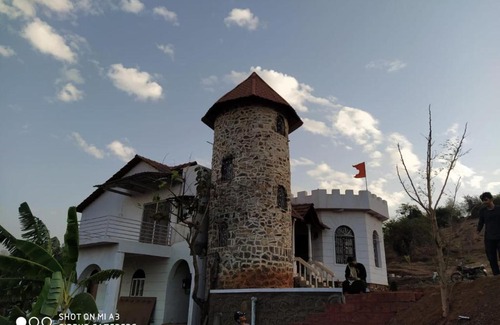 Pali Villa | Rockwood Castle