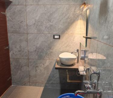 Hampi House | Rocky Guesthouse