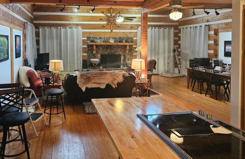 Highlands House | Rocky Knob Getaway