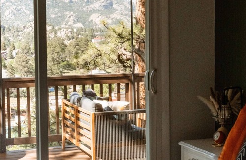Estes Park House | Rocky Mountain Overlook, Families/Groups/Pets