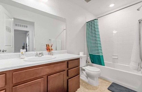 Aurora House | Rocky Mountain Retreat Oasis on Orleans St