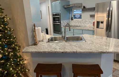 Belton House | Rocky Point Lakehouse *Family Friendly/8 adults maximum*