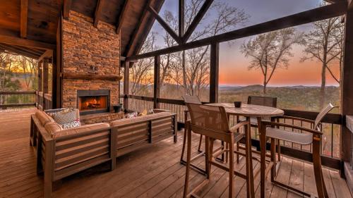 Raccoon Ridge House | Rocky Ridge Escape