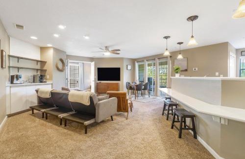 Kimberling City House | Rocky Shore Tranquility - Ozark Mountain Resort Amenities